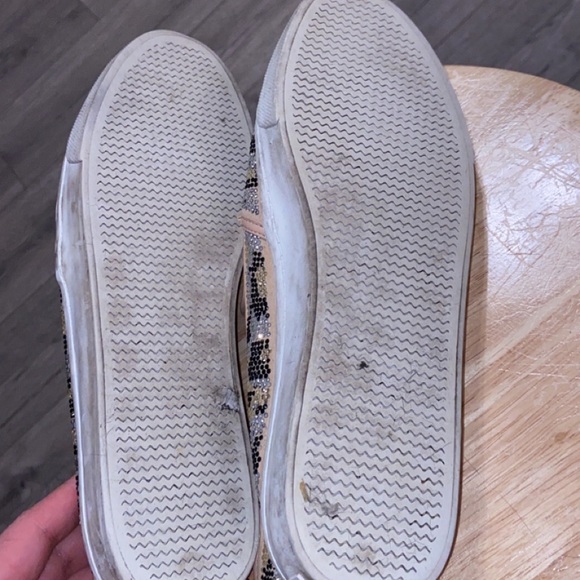 Shoes - Picture 5 of 5